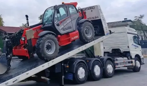 Maltepe fabrikalarda Manitou ile yüksek raflara malzeme yerleştirme